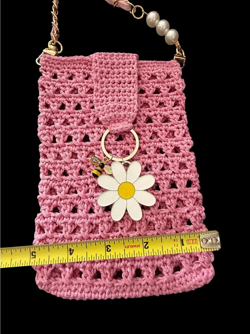 Pink Crochet Crossbody Phone Bag with Daisy Charm for Cell Phones